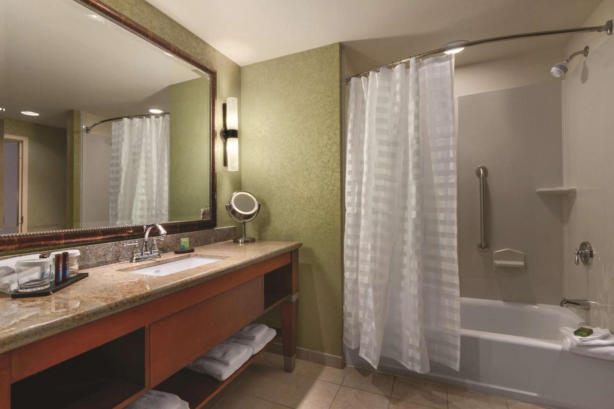 Embassy Suites Omaha- La Vista/ Hotel & Conference Center Εξωτερικό φωτογραφία
