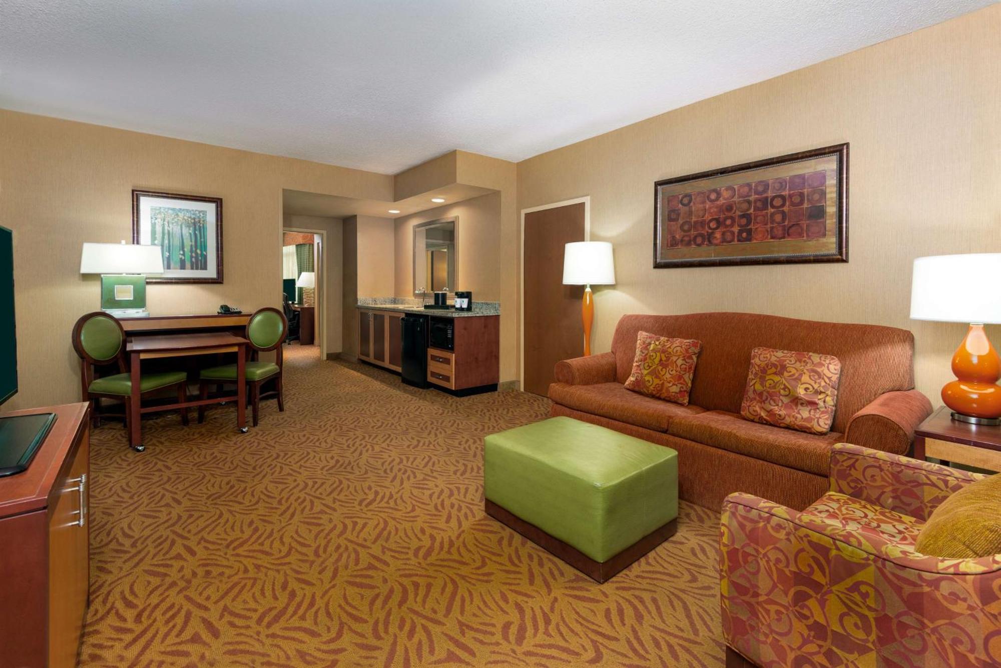 Embassy Suites Omaha- La Vista/ Hotel & Conference Center Εξωτερικό φωτογραφία