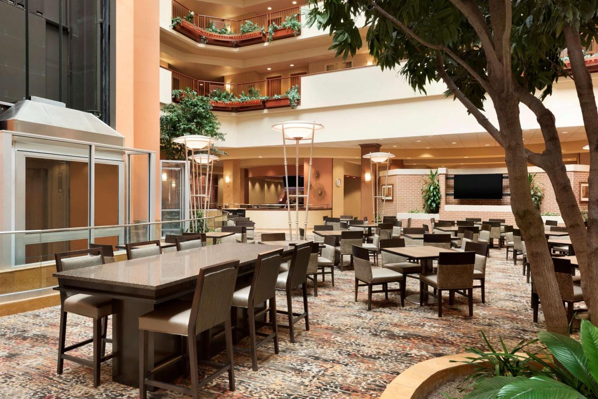Embassy Suites Omaha- La Vista/ Hotel & Conference Center Εξωτερικό φωτογραφία